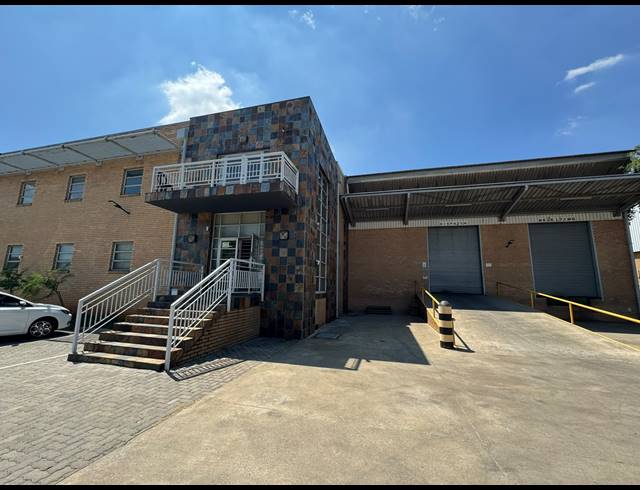 1,600M² WAREHOUSE TO LET IN SPARTAN